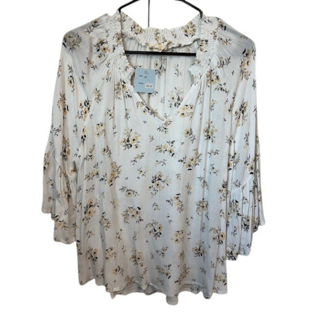 Millibon Floral Blouse V-Neck Bell Sleeve Smocked Neckline White‎ Size M
